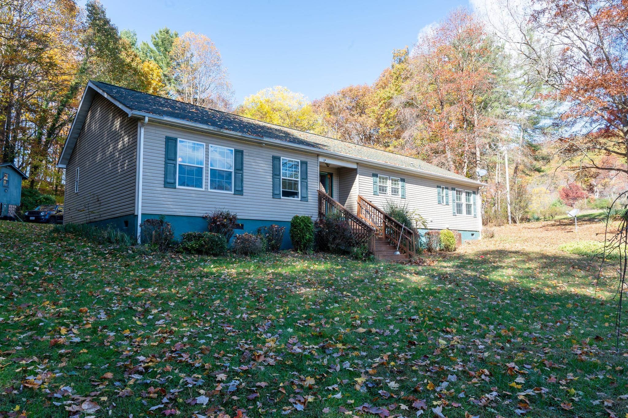 369 Back Road Wytheville VA 24382