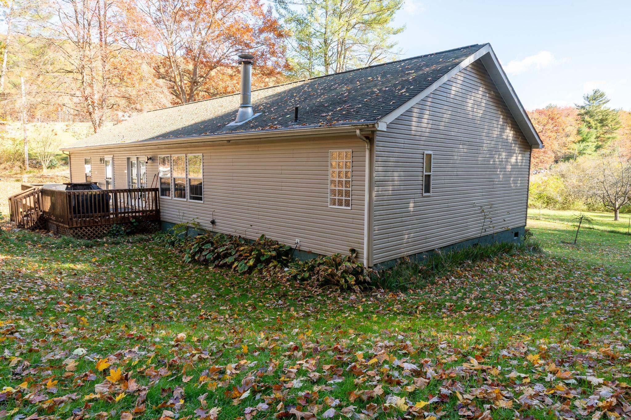 369 Back Road Wytheville VA 24382