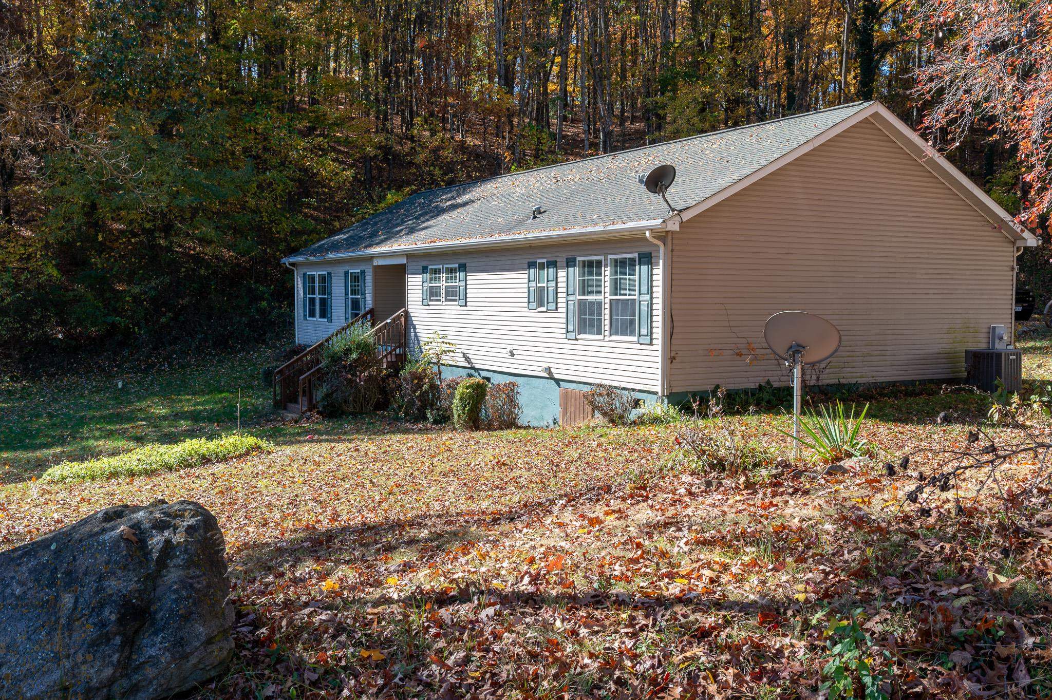 369 Back Road Wytheville VA 24382