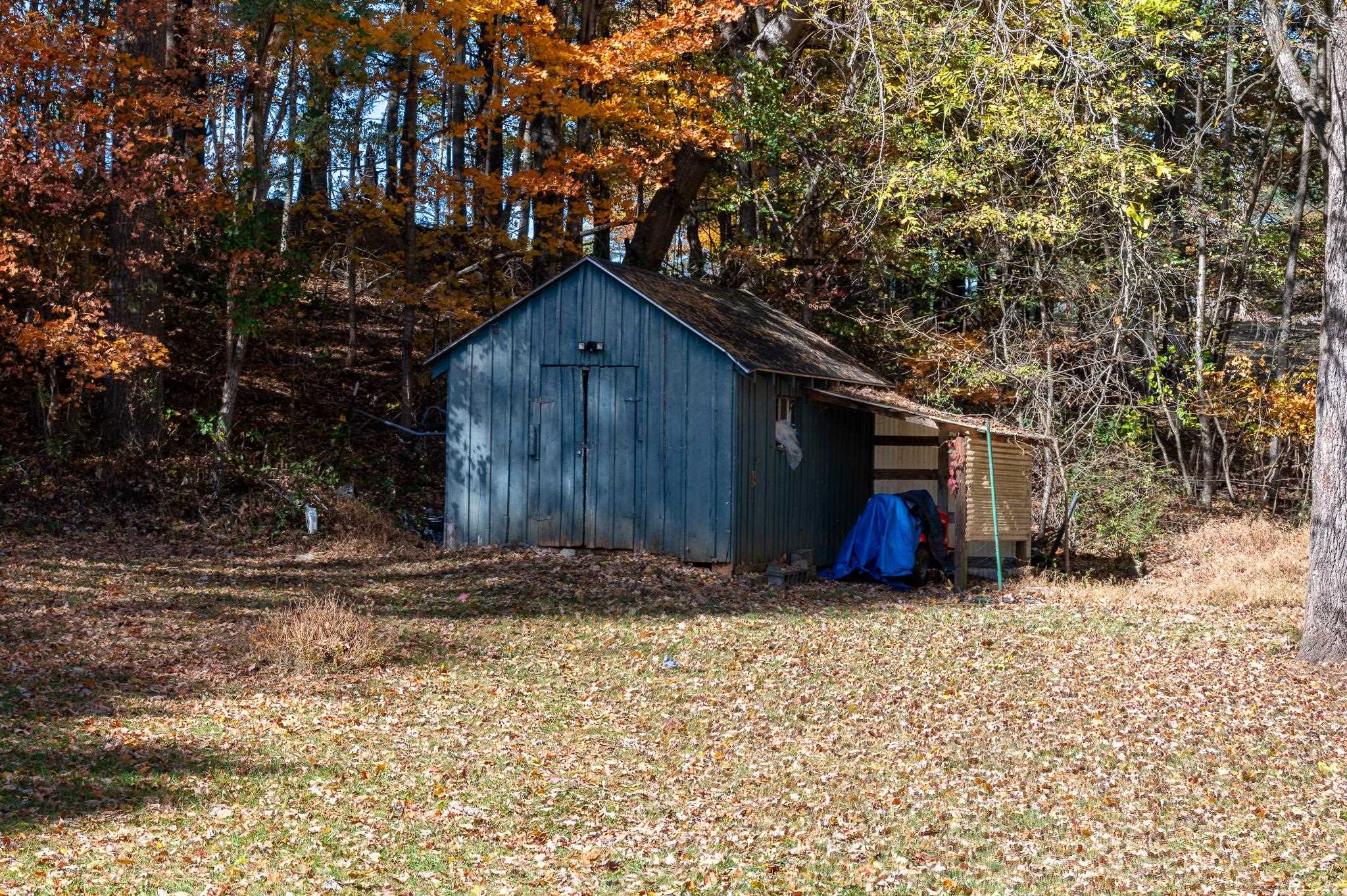 369 Back Road Wytheville VA 24382