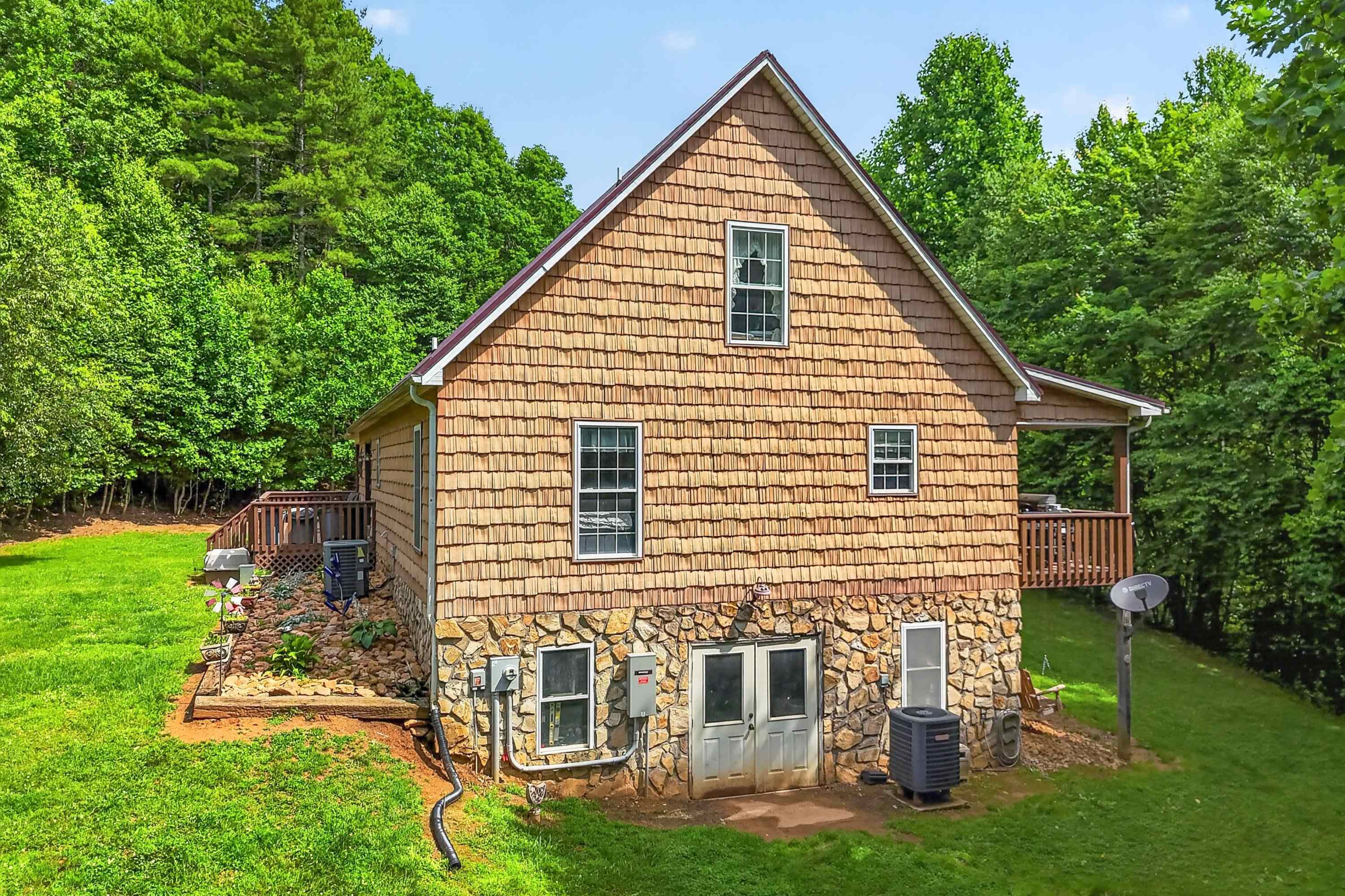 1313 Grinders Mill Road Galax VA 24333