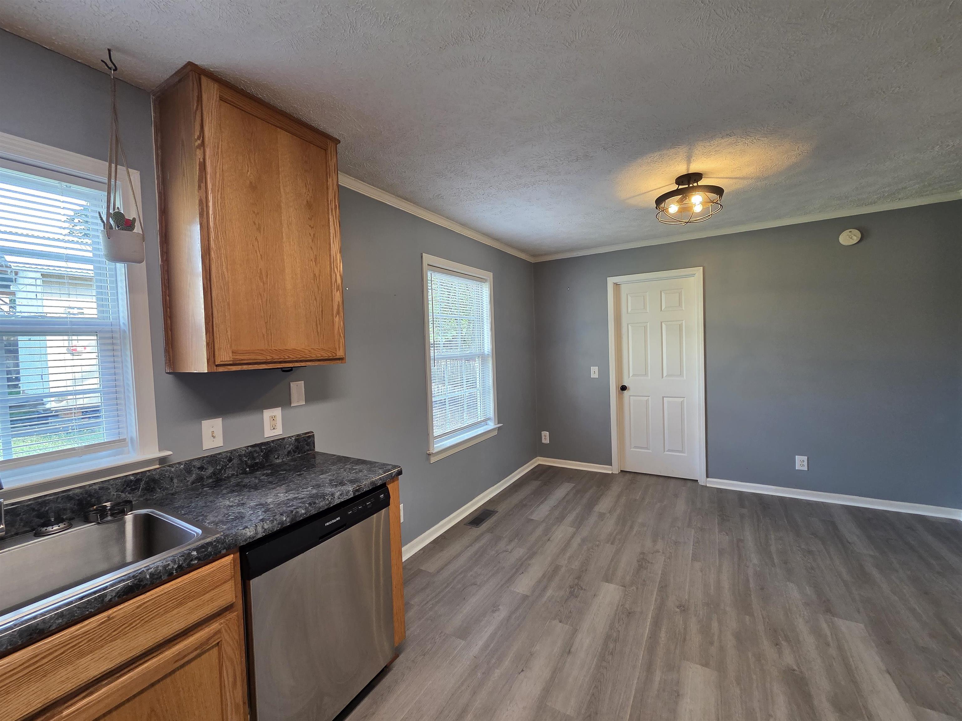 231 Allen Avenue Radford VA 24141