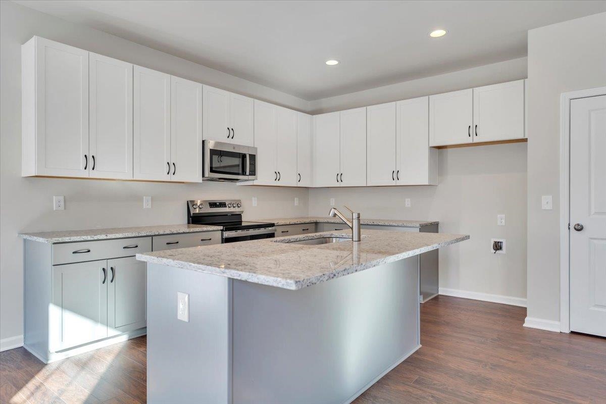 7401 King's Pointe Drive Radford VA 24141