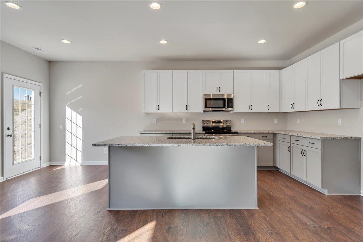 7401 King's Pointe Drive Radford VA 24141