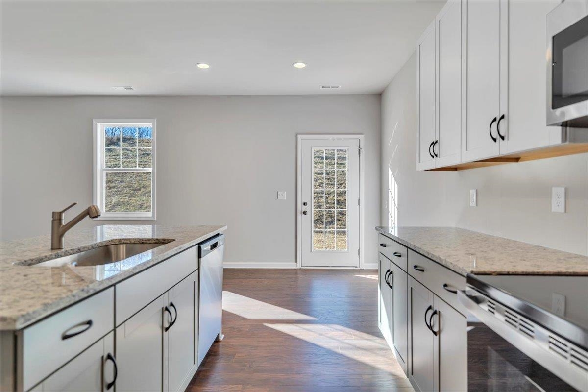 7401 King's Pointe Drive Radford VA 24141