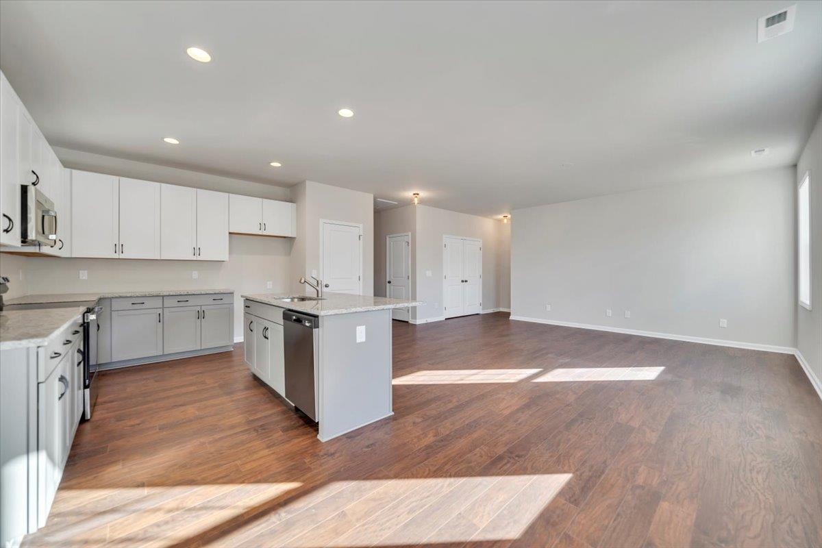 7401 King's Pointe Drive Radford VA 24141