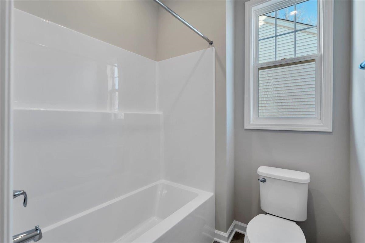 7401 King's Pointe Drive Radford VA 24141