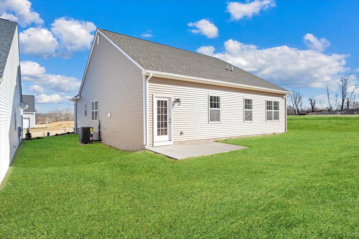 7401 King's Pointe Drive Radford VA 24141
