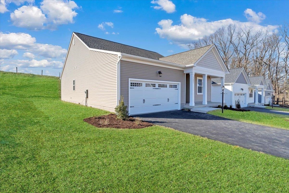 7401 King's Pointe Drive Radford VA 24141
