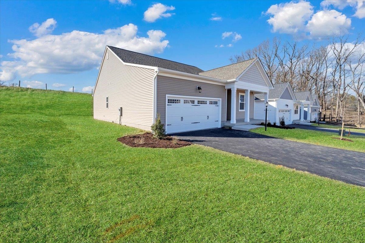 7401 King's Pointe Drive Radford VA 24141