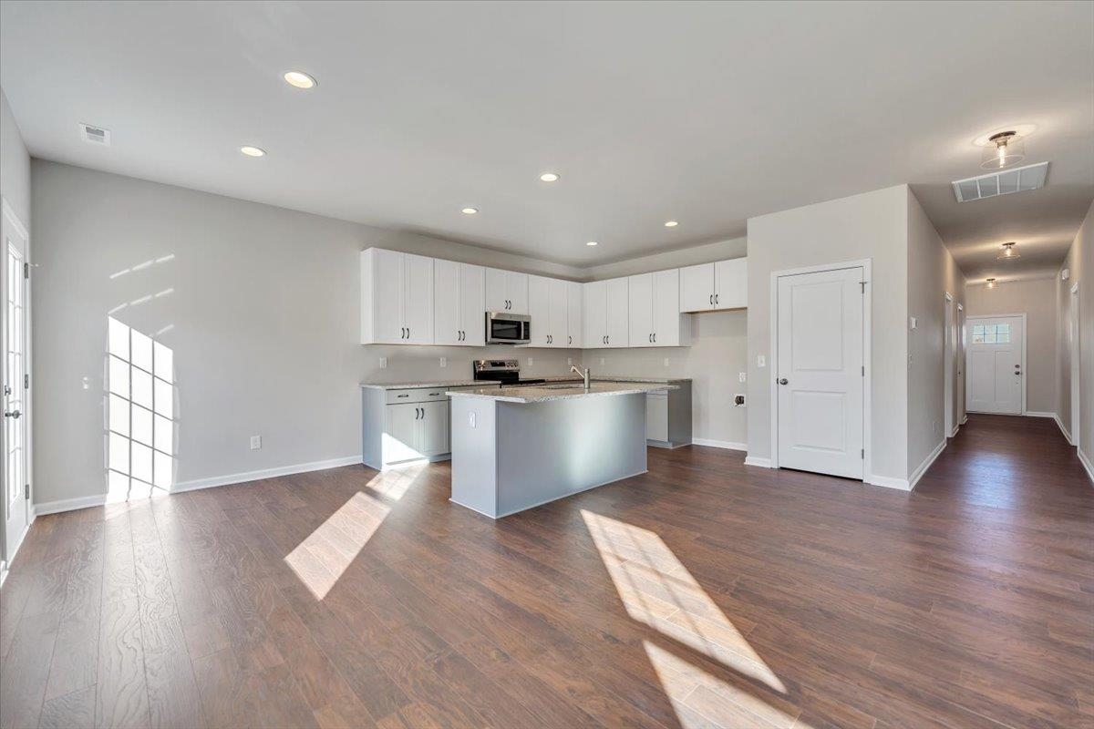 7401 King's Pointe Drive Radford VA 24141