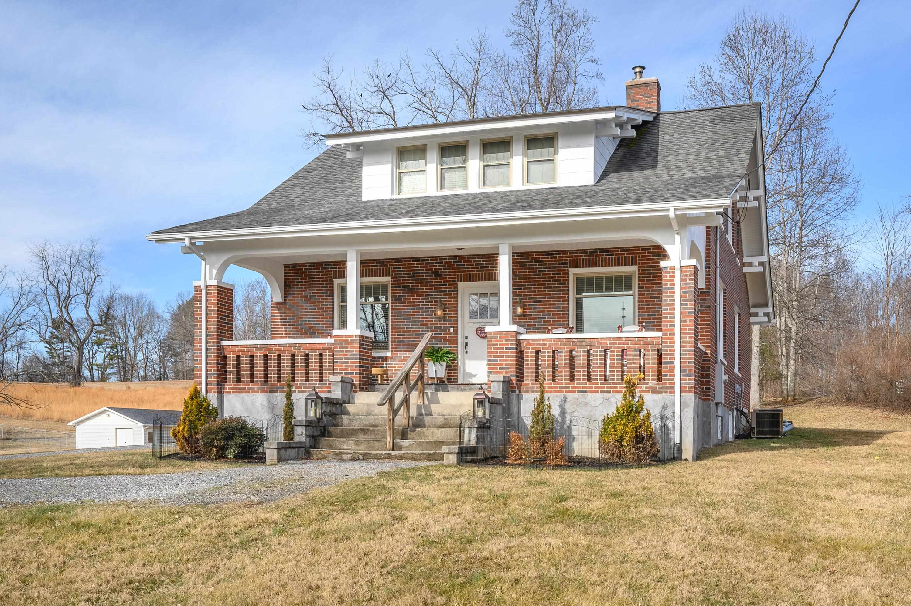 132 Christiansburg Pike NE Floyd VA 24091