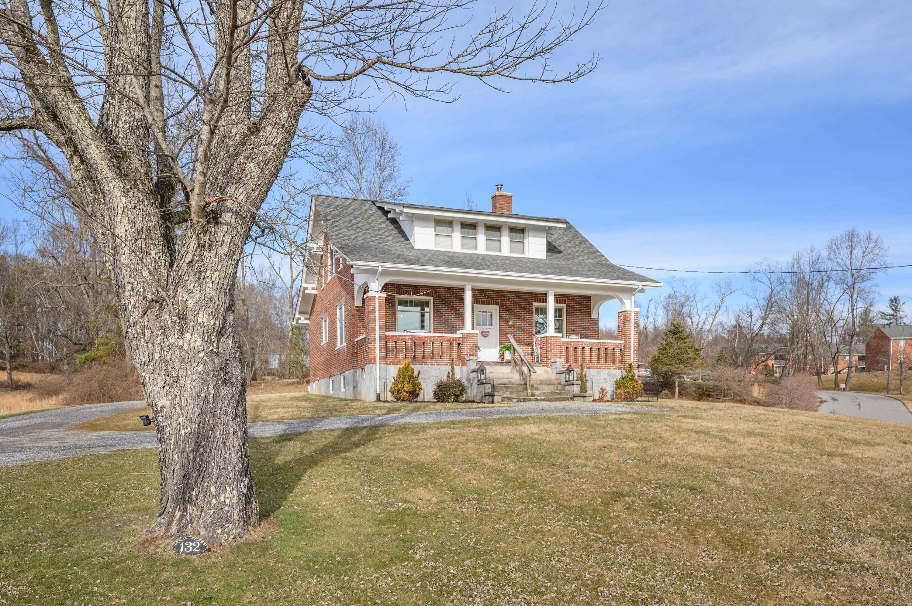 132 Christiansburg Pike NE Floyd VA 24091