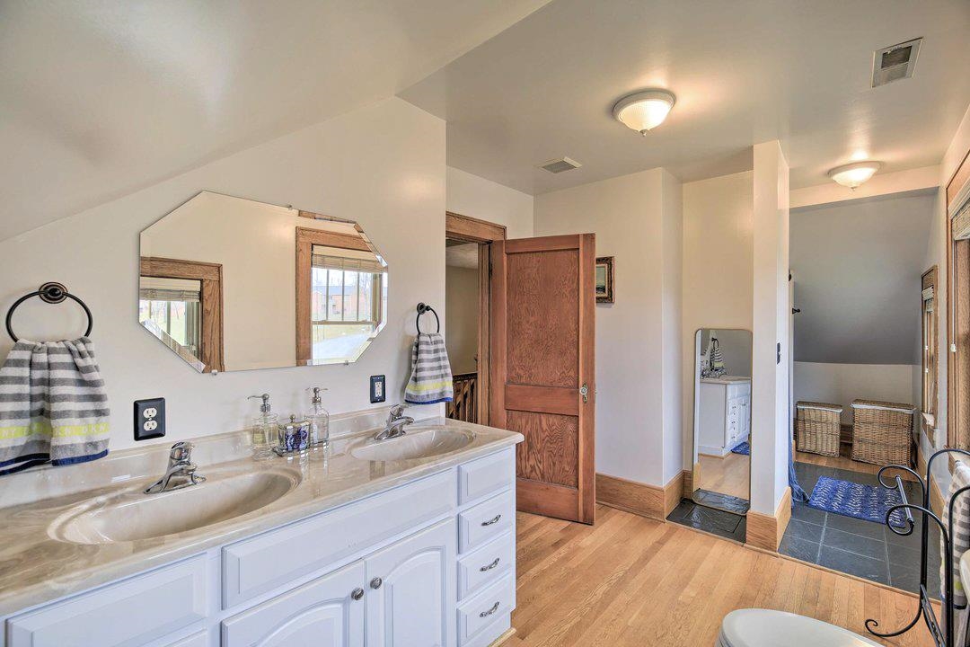 132 Christiansburg Pike NE Floyd VA 24091