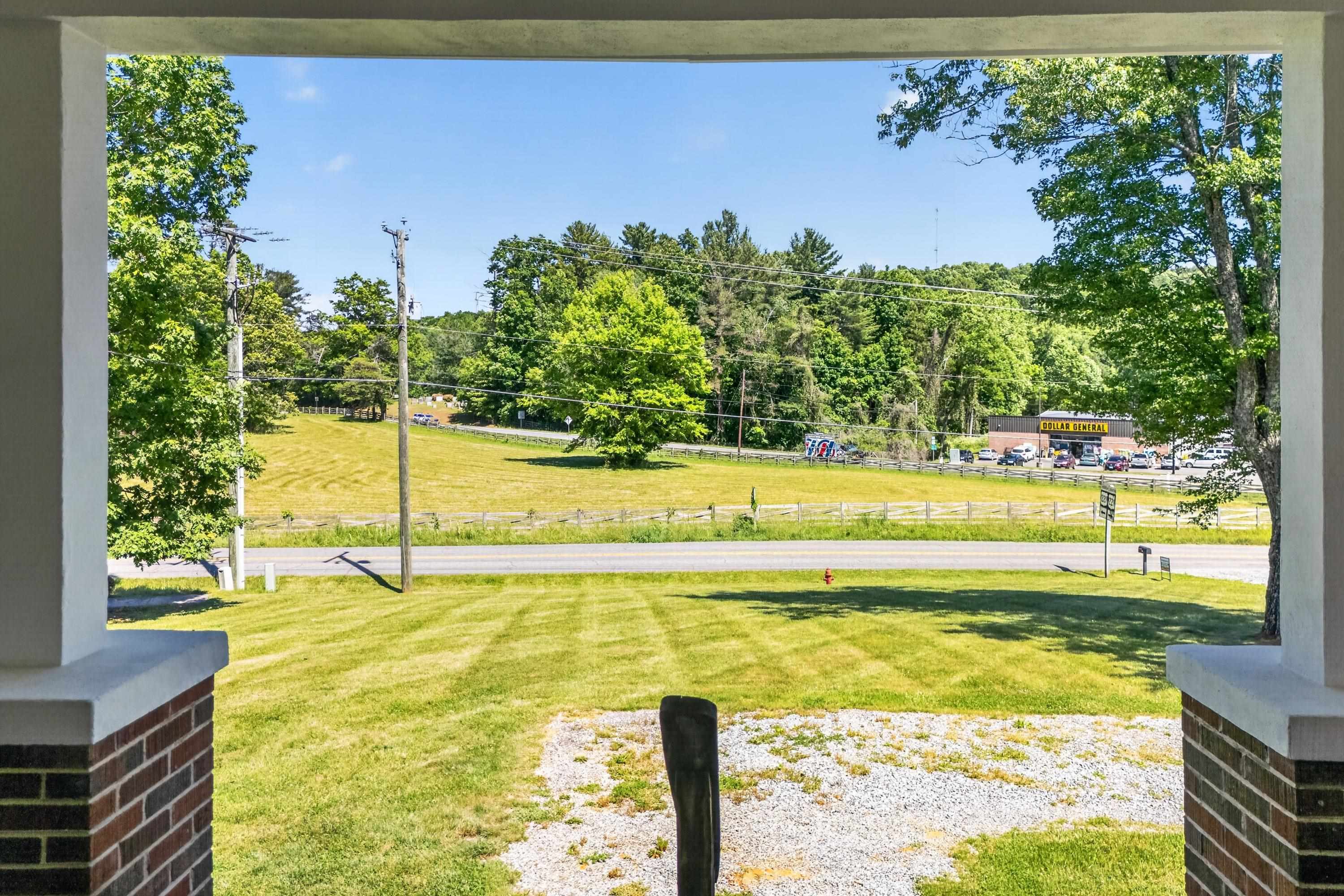 132 Christiansburg Pike NE Floyd VA 24091
