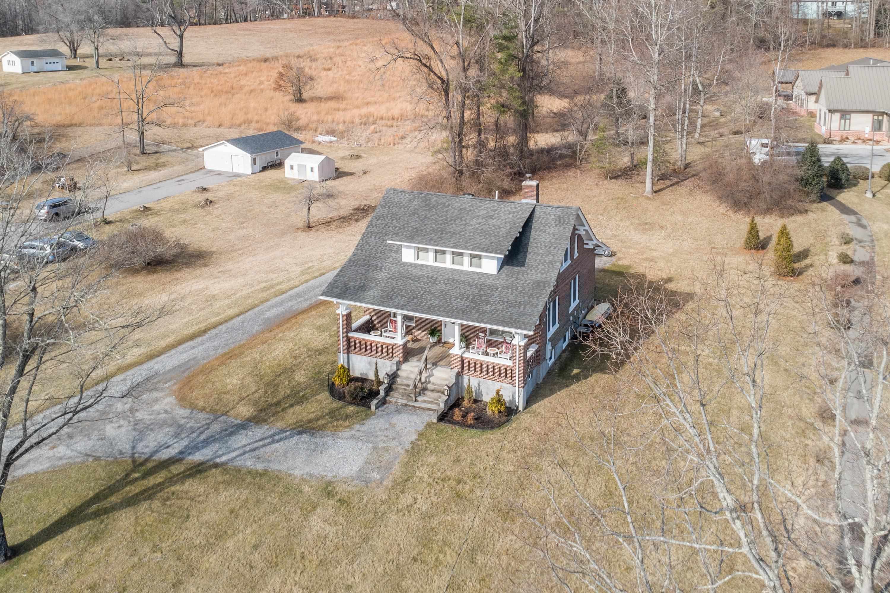 132 Christiansburg Pike NE Floyd VA 24091