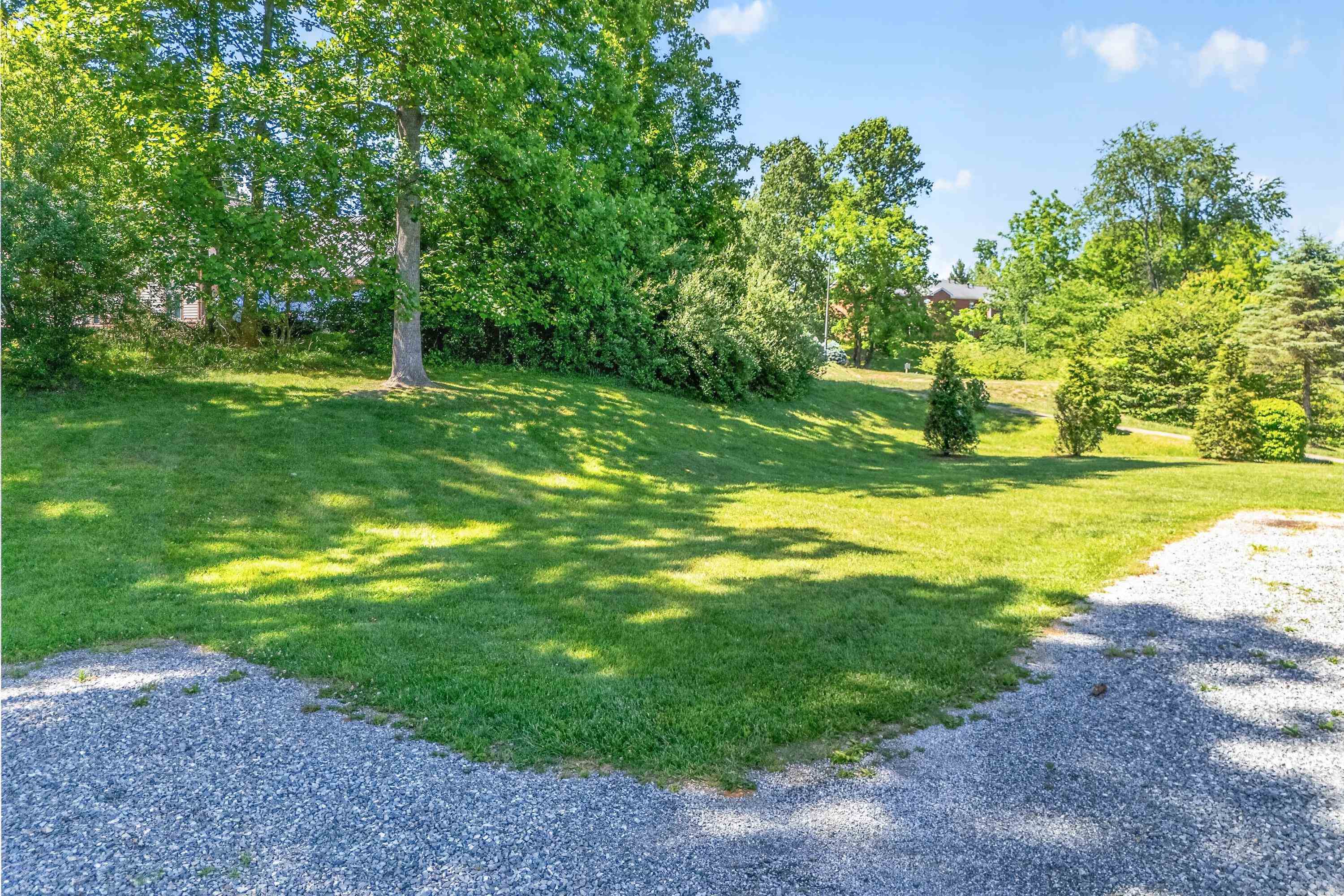 132 Christiansburg Pike NE Floyd VA 24091