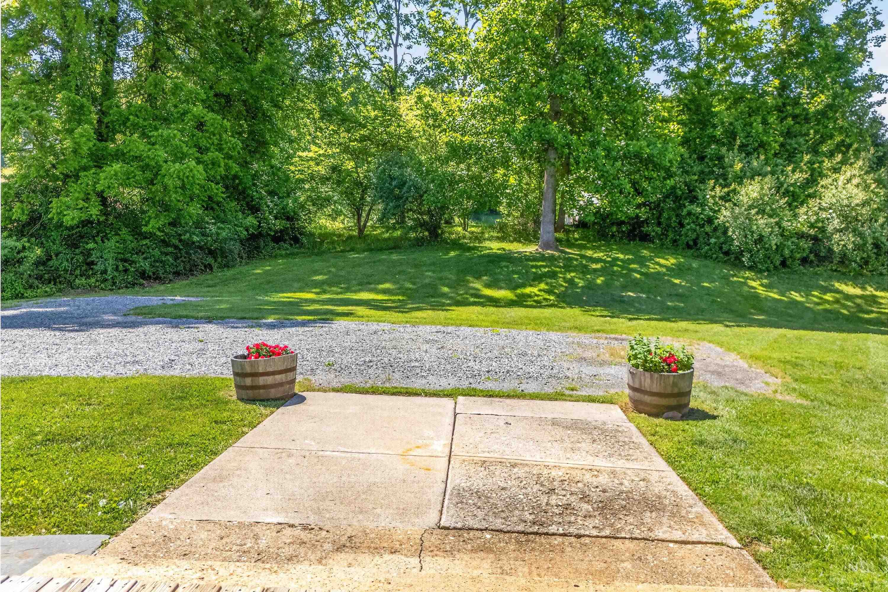 132 Christiansburg Pike NE Floyd VA 24091