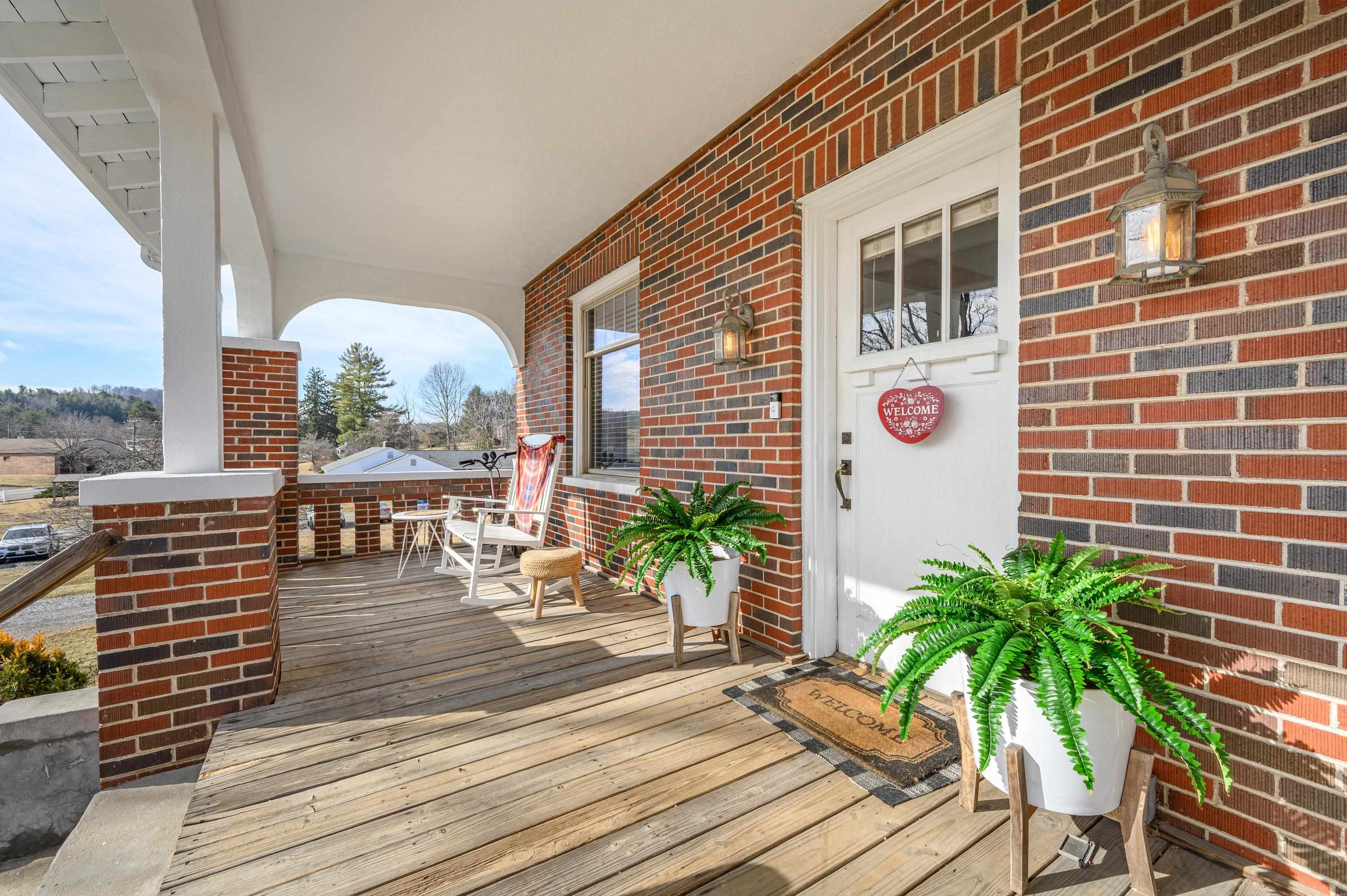 132 Christiansburg Pike NE Floyd VA 24091