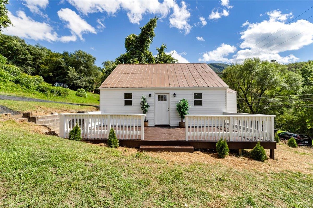 505 Northview Street Narrows VA 24124