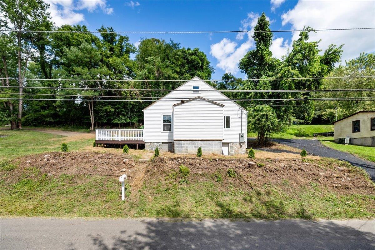 505 Northview Street Narrows VA 24124