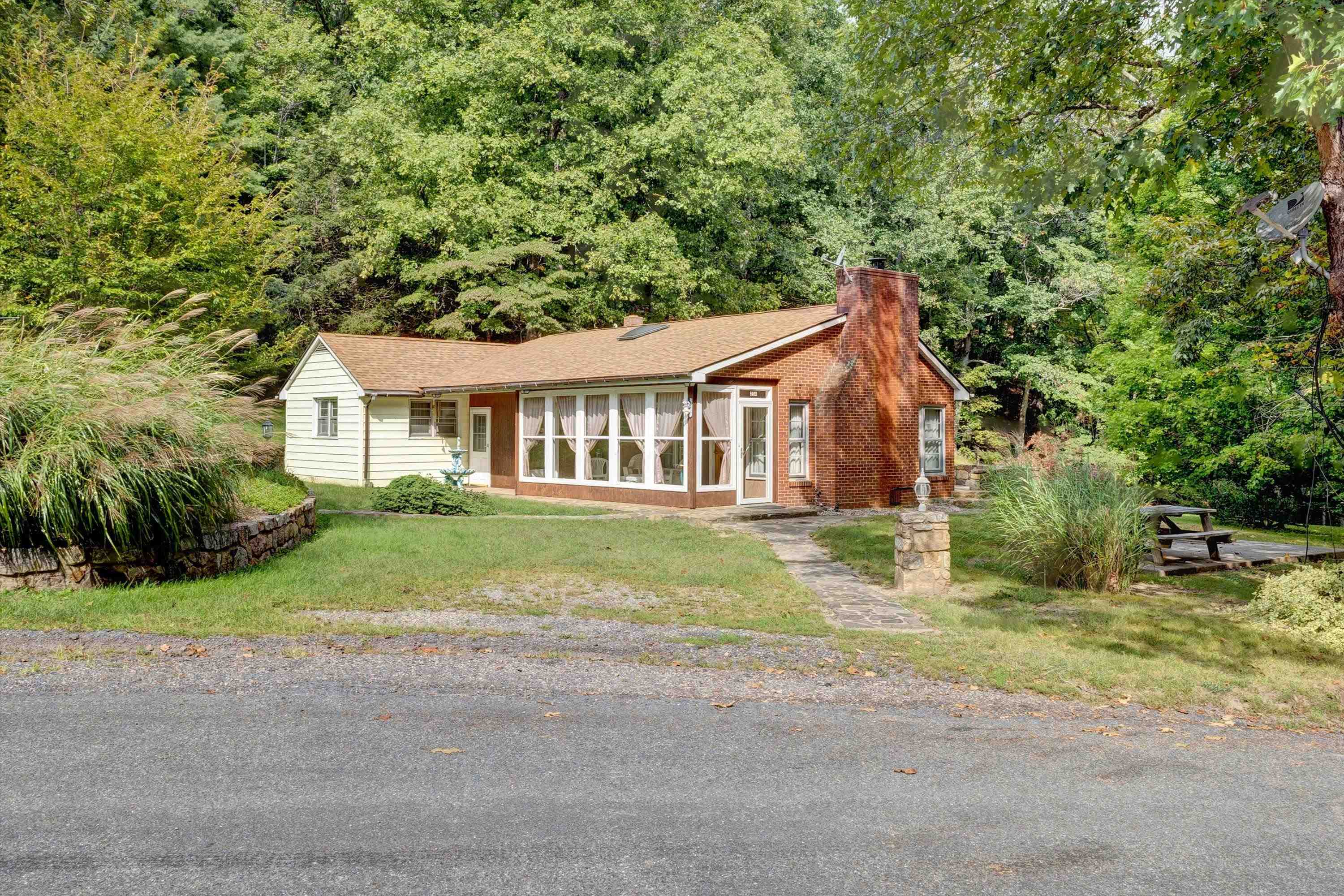 204 Boone Road Covington VA 24426