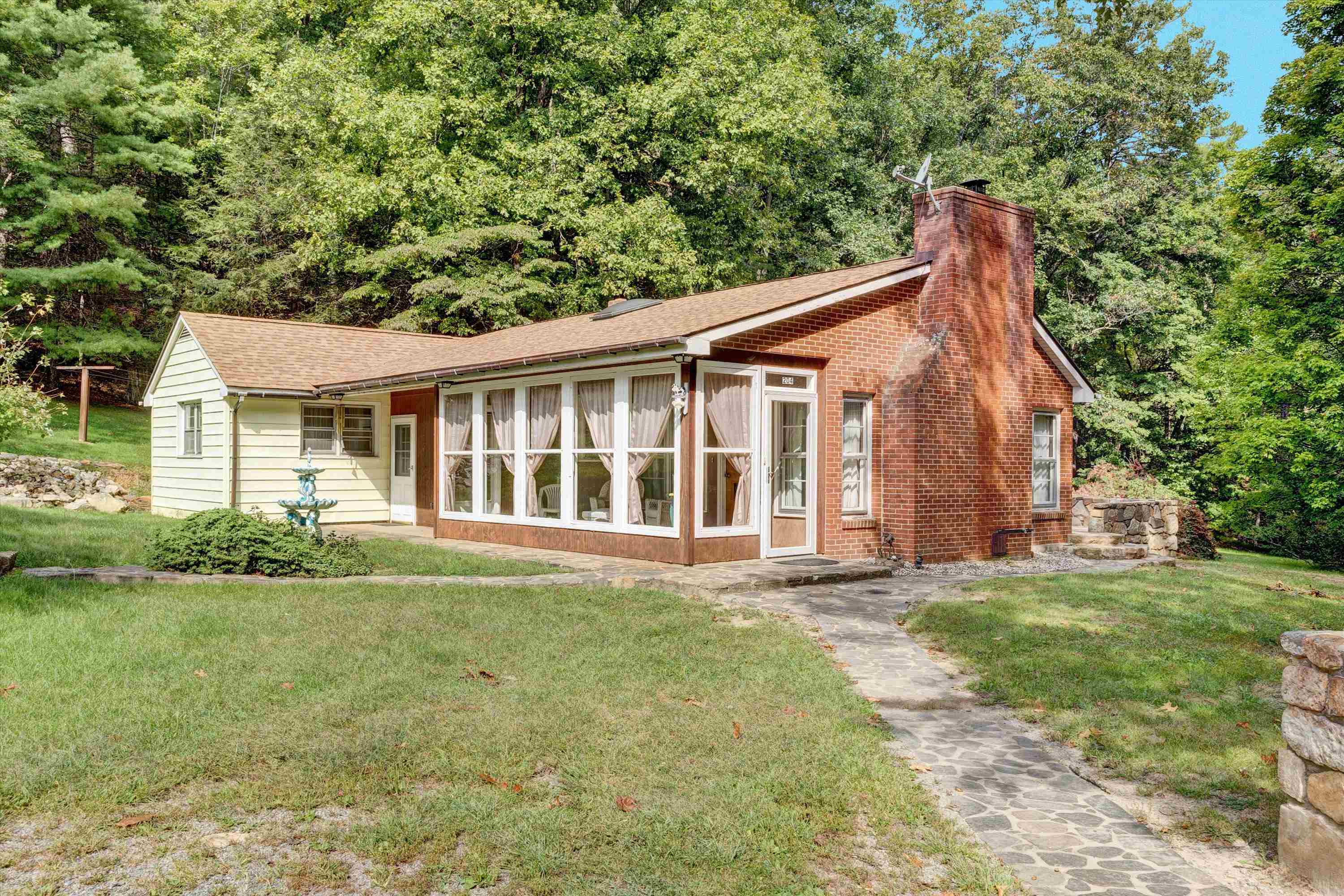 204 Boone Road Covington VA 24426