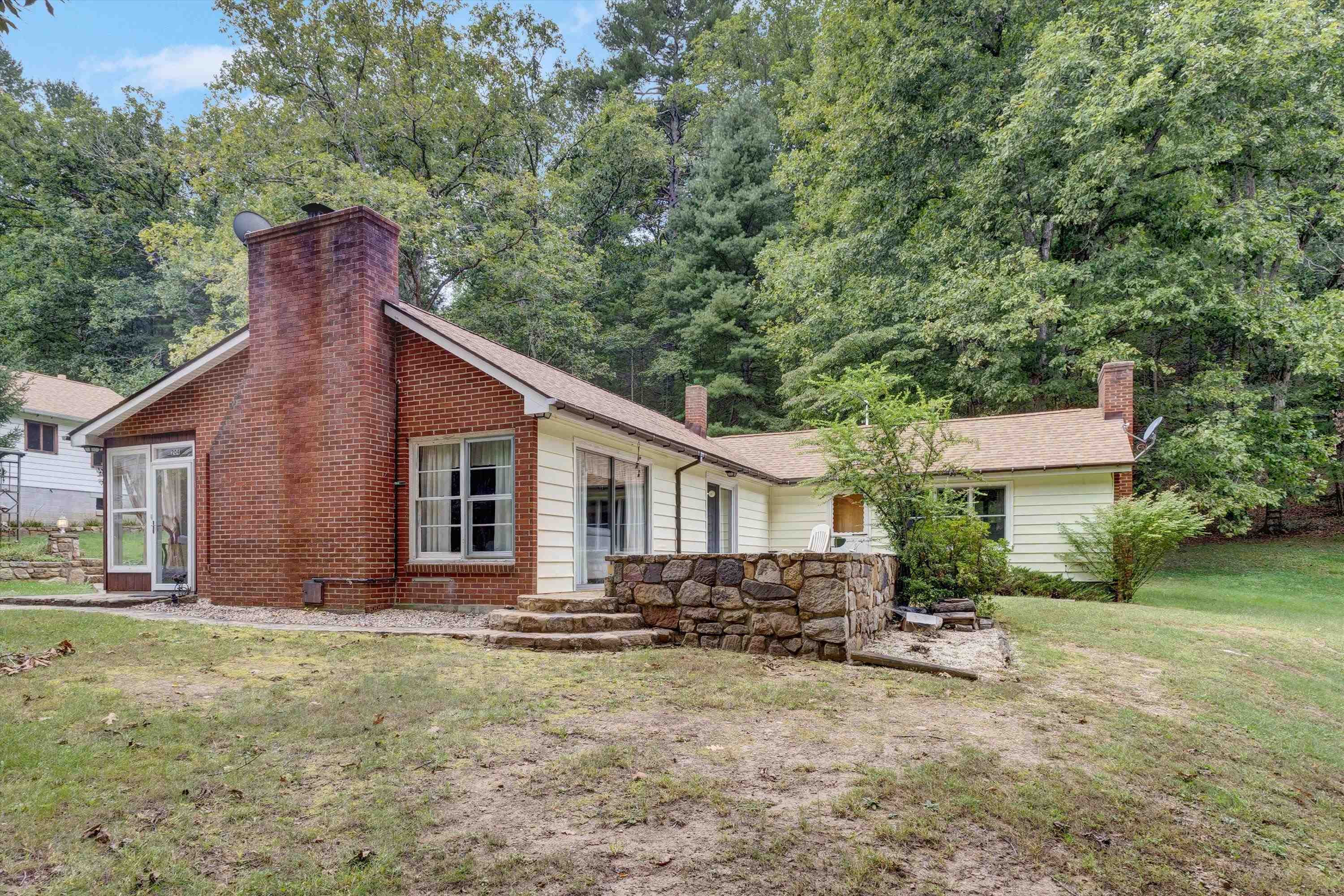 204 Boone Road Covington VA 24426