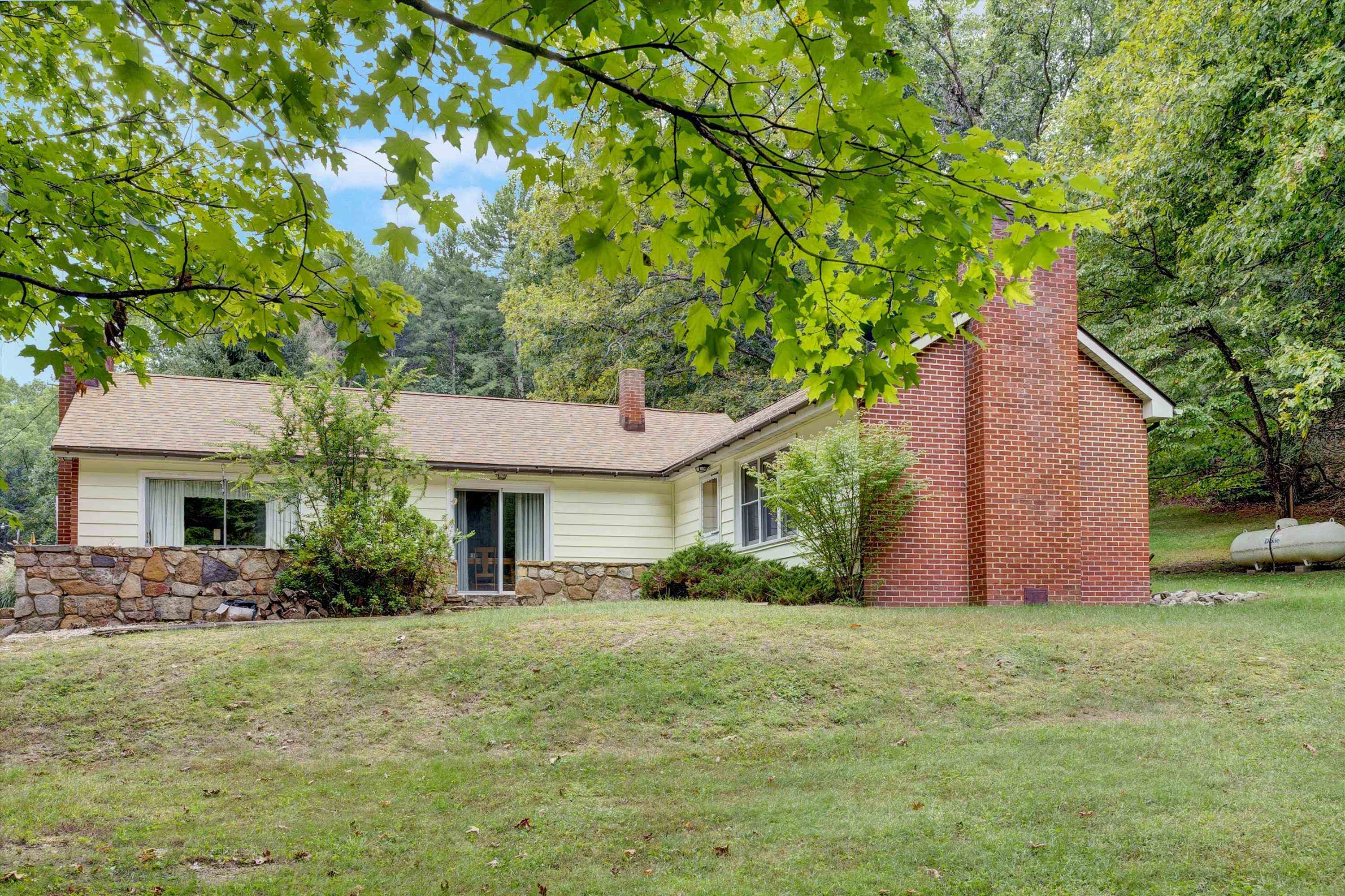 204 Boone Road Covington VA 24426