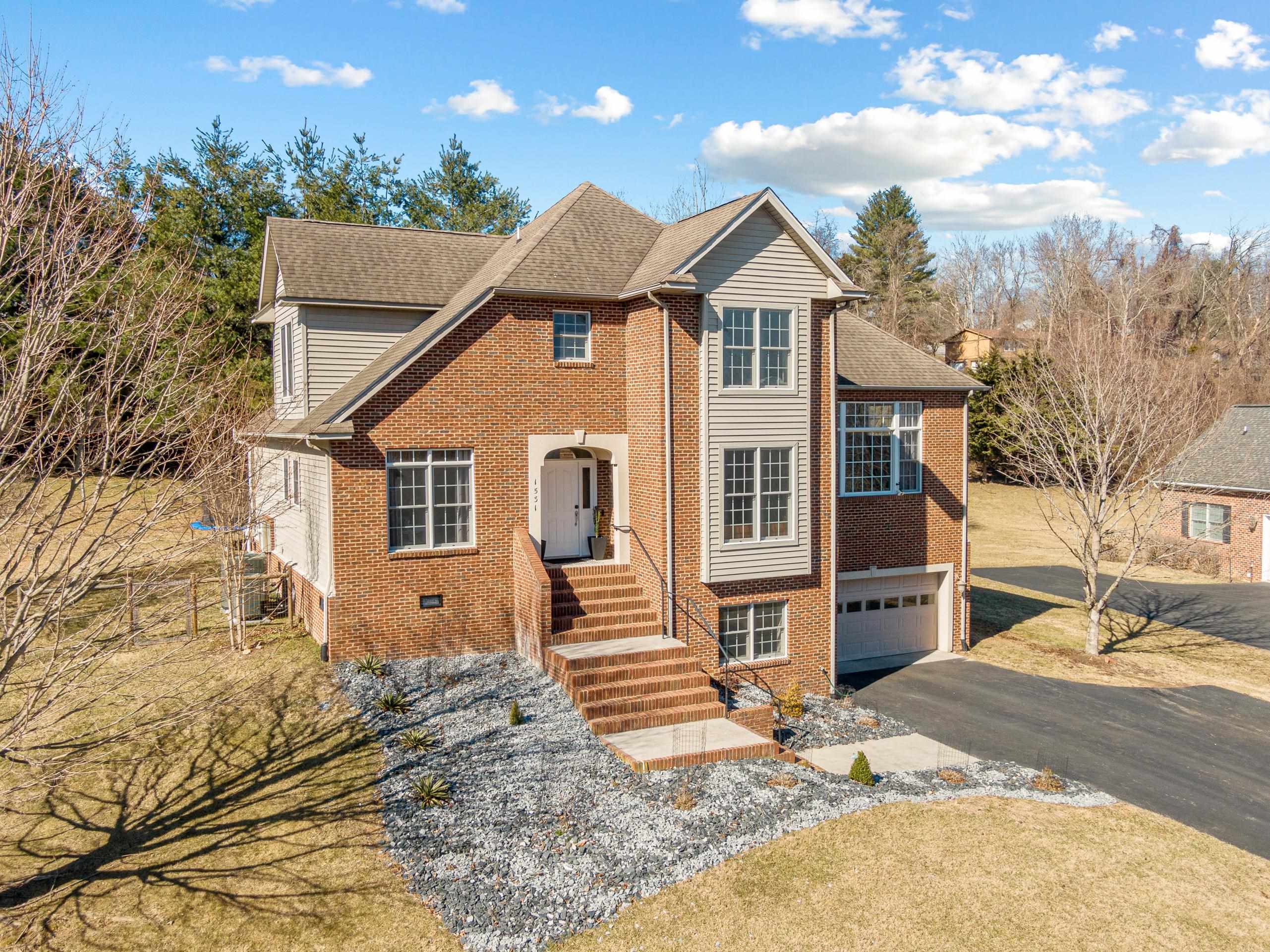 1531 Nicholas Way Blacksburg VA 24060