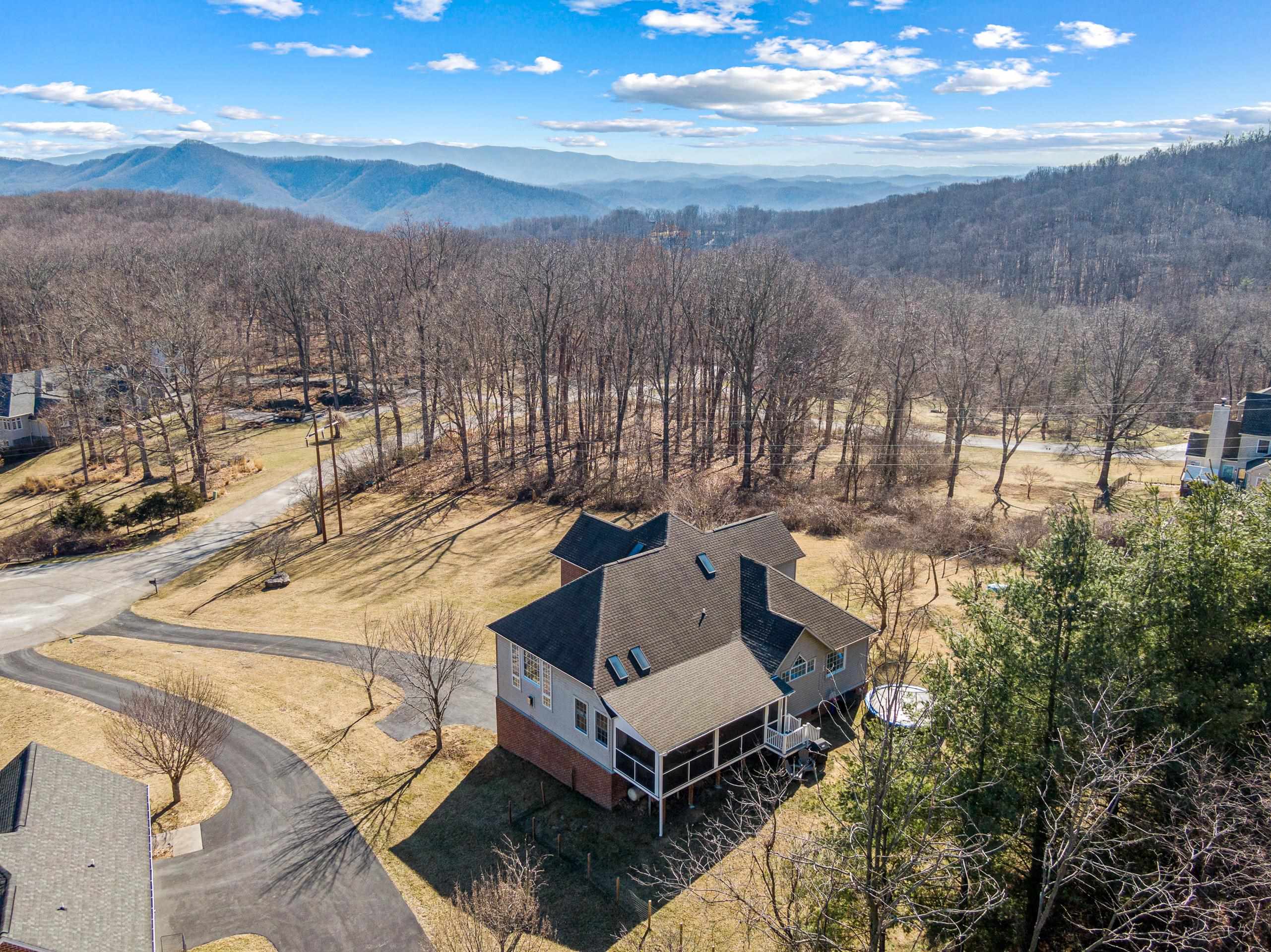 1531 Nicholas Way Blacksburg VA 24060