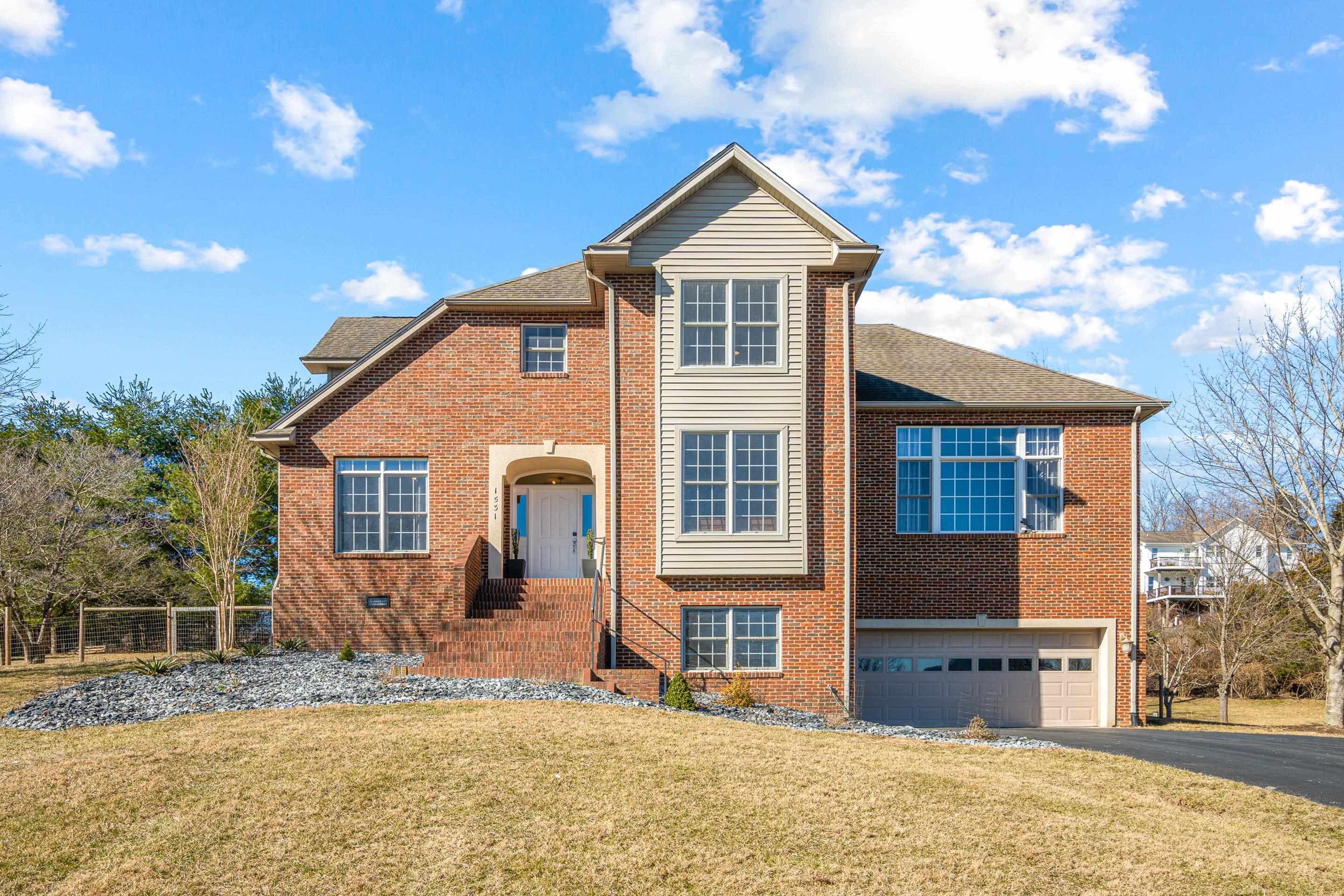 1531 Nicholas Way Blacksburg VA 24060