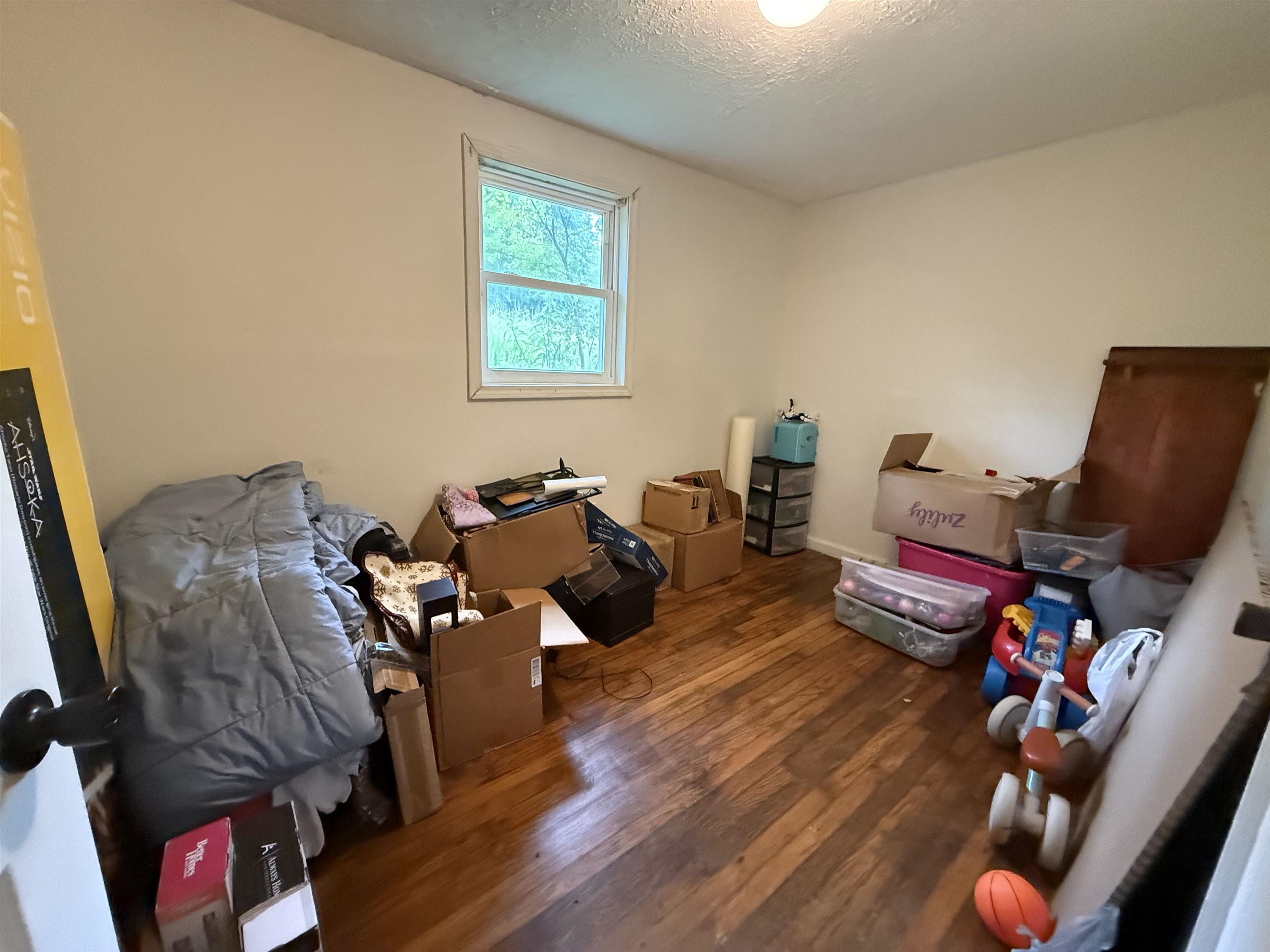 1112 Mcmillian Lane Pulaski VA 24301