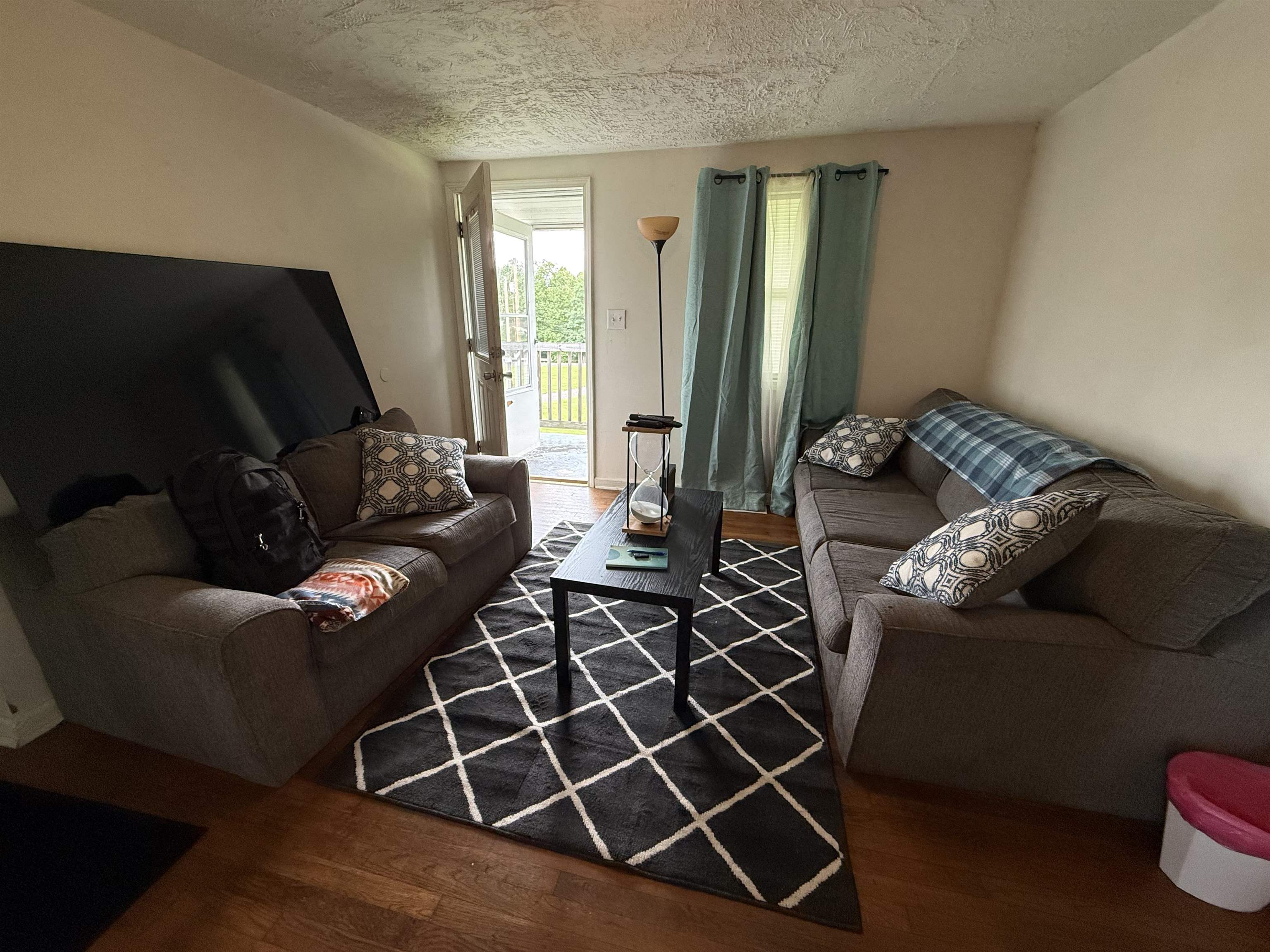 1112 Mcmillian Lane Pulaski VA 24301