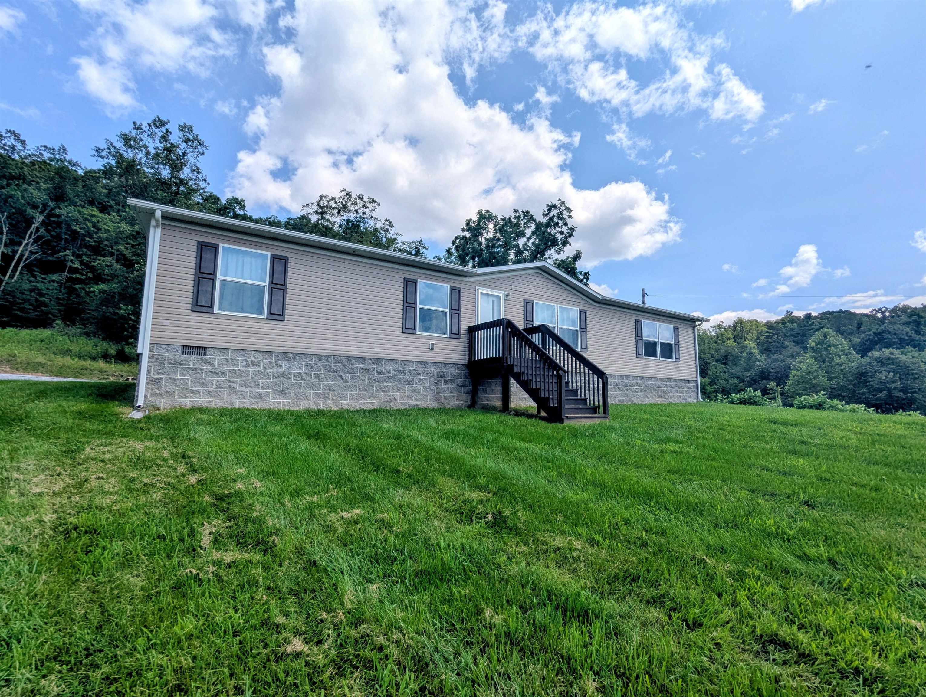 Elliston VA, 5404 Coles Road