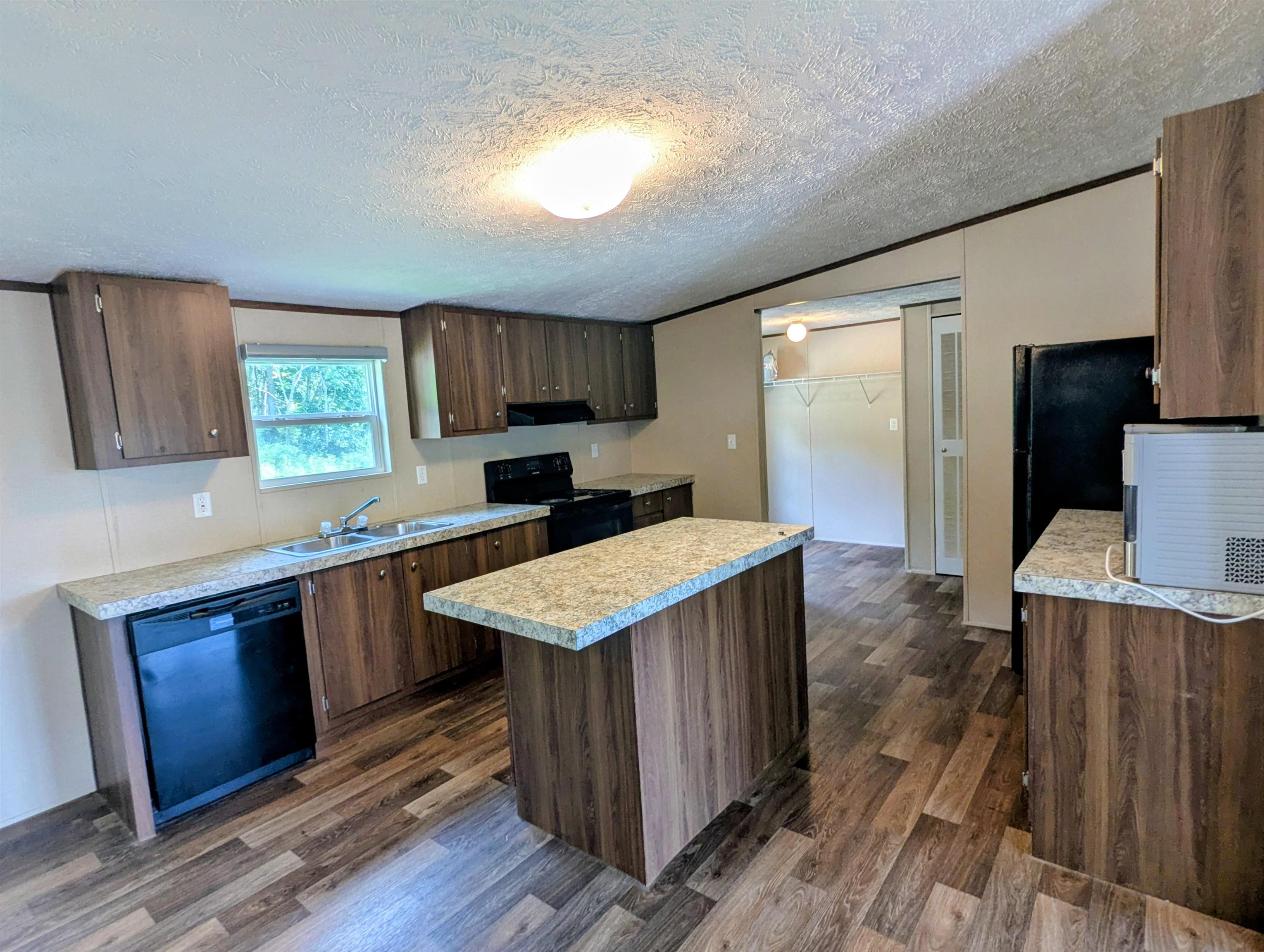 5404 Coles Road Elliston VA 24087