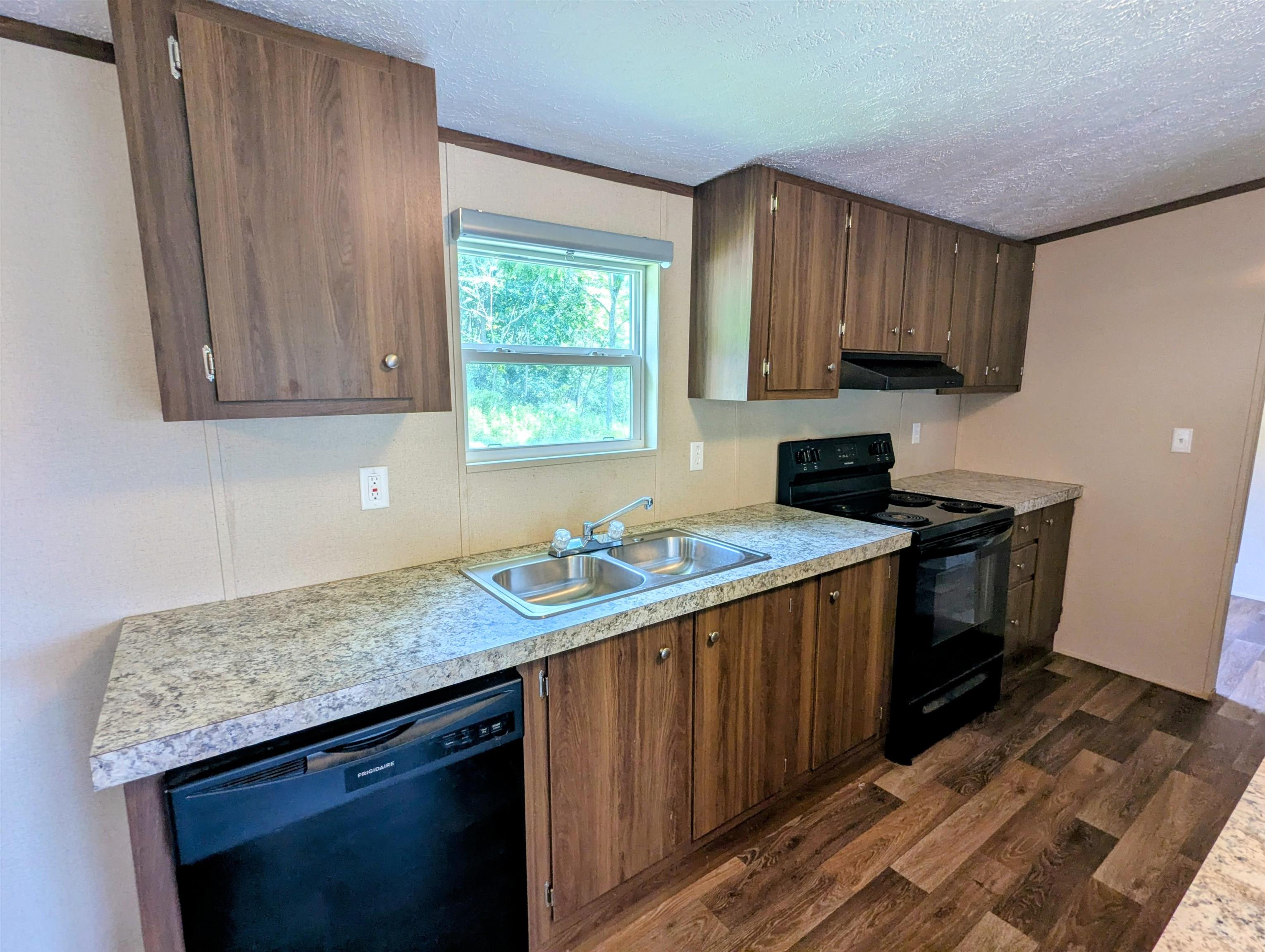 5404 Coles Road Elliston VA 24087