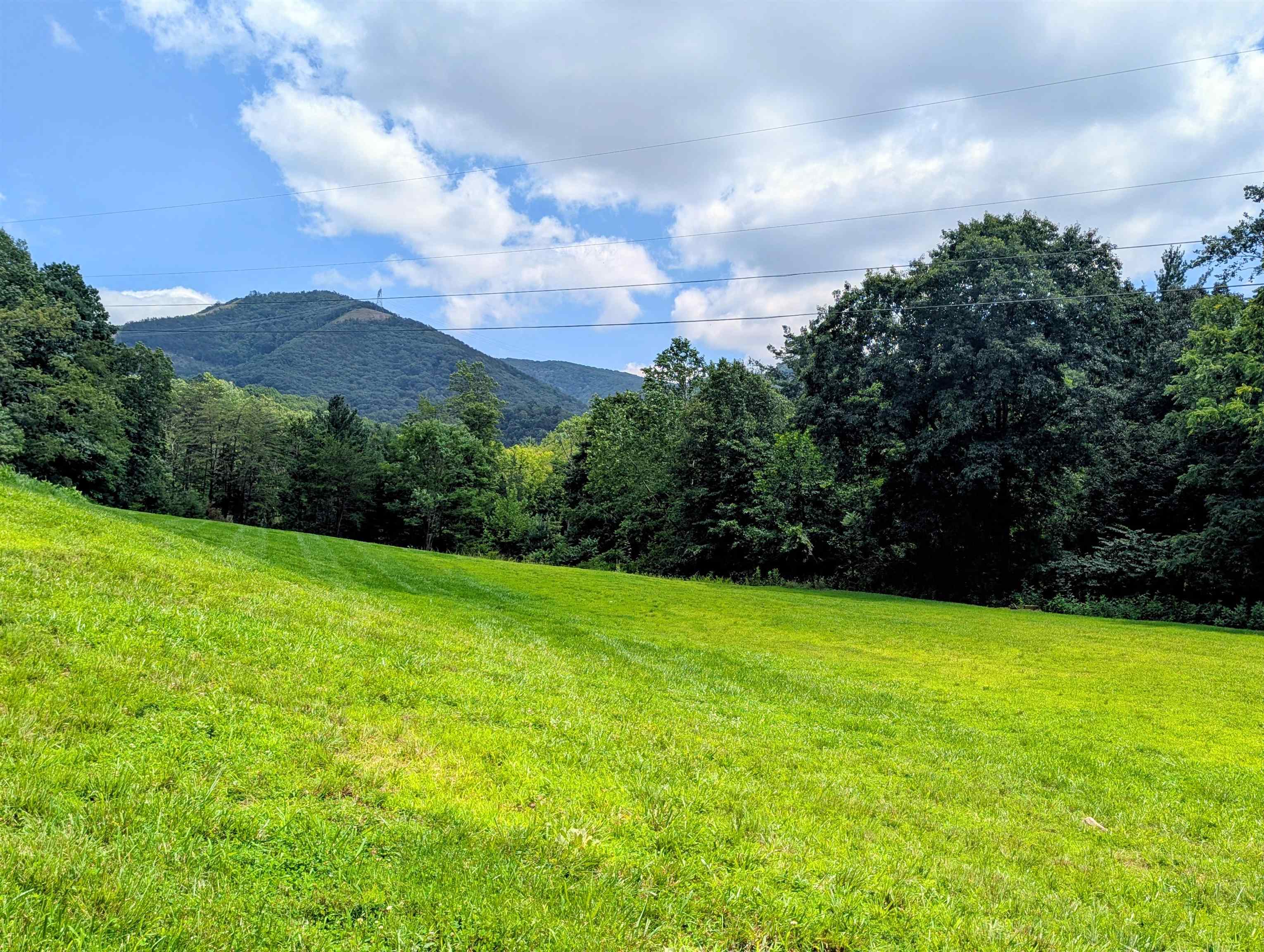 5404 Coles Road Elliston VA 24087