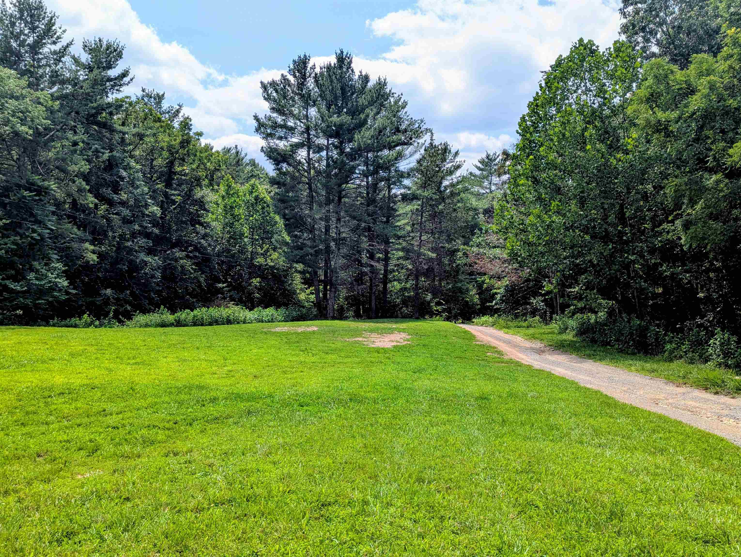 5404 Coles Road Elliston VA 24087