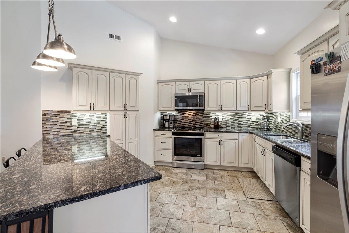 325 Colin Reid Pass NW Christiansburg VA 24073