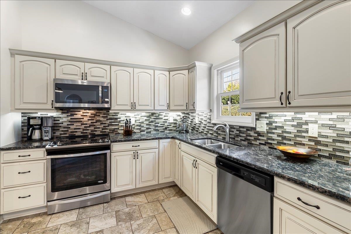 325 Colin Reid Pass NW Christiansburg VA 24073