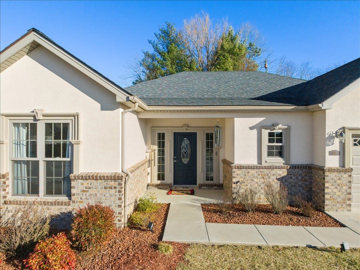 325 Colin Reid Pass NW Christiansburg VA 24073