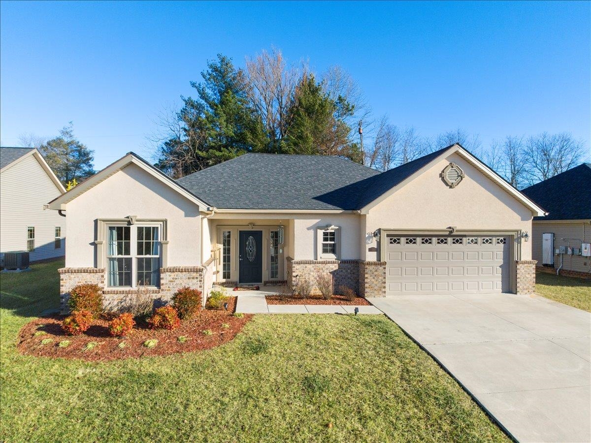 325 Colin Reid Pass NW Christiansburg VA 24073