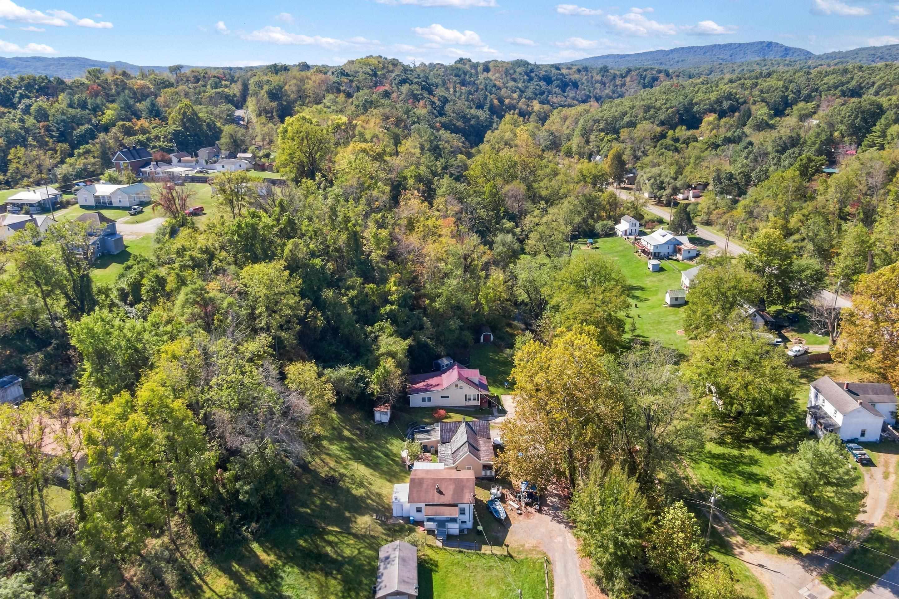 519 Altoona Road Pulaski VA 24301