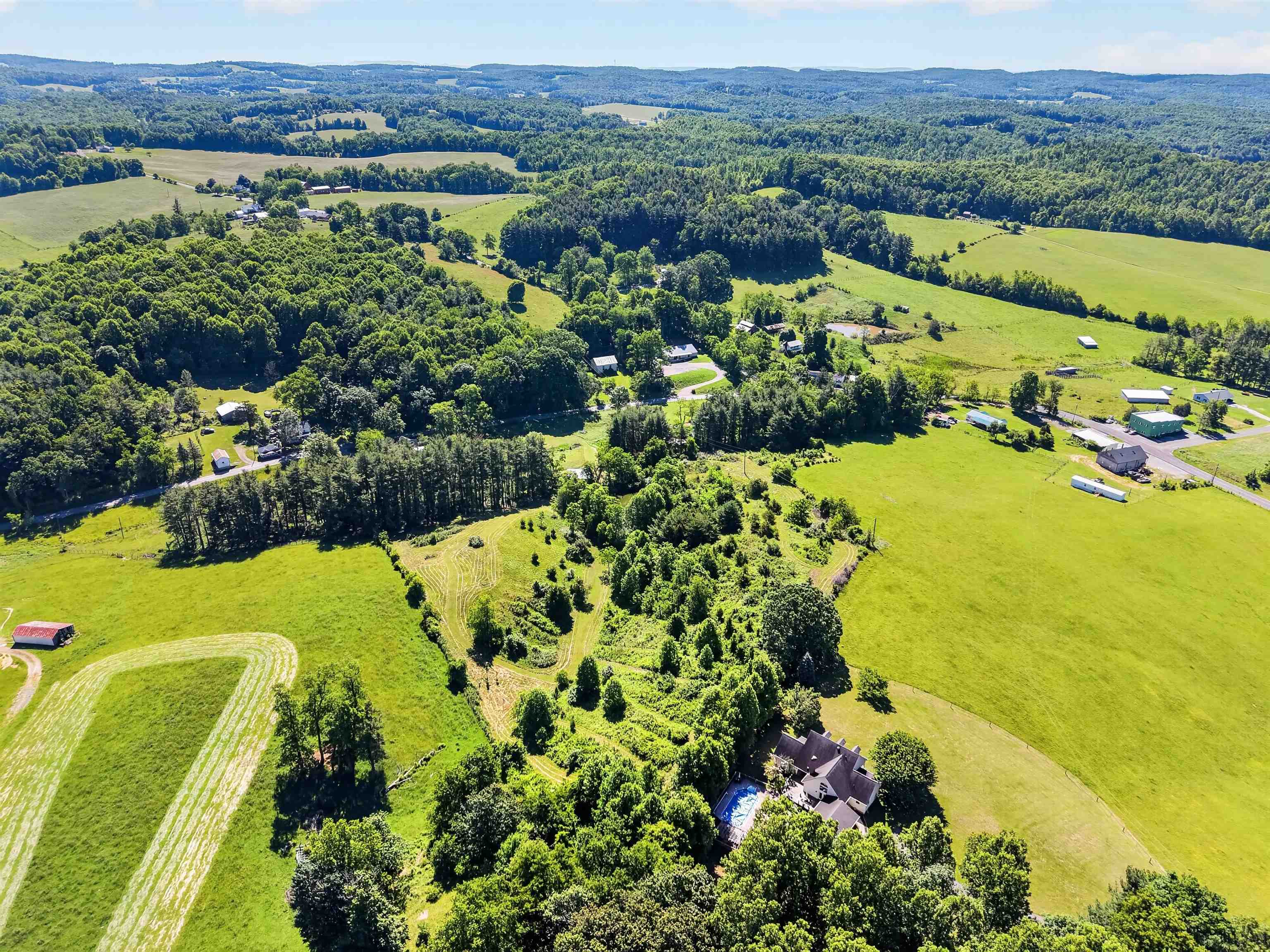 176 Shawsville Pike Check VA 24072