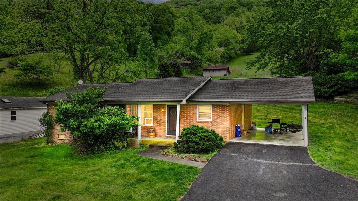 Hiwassee VA, 5912 Baptist Hollow Road