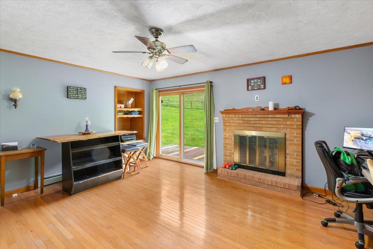 5912 Baptist Hollow Road Hiwassee VA 24347
