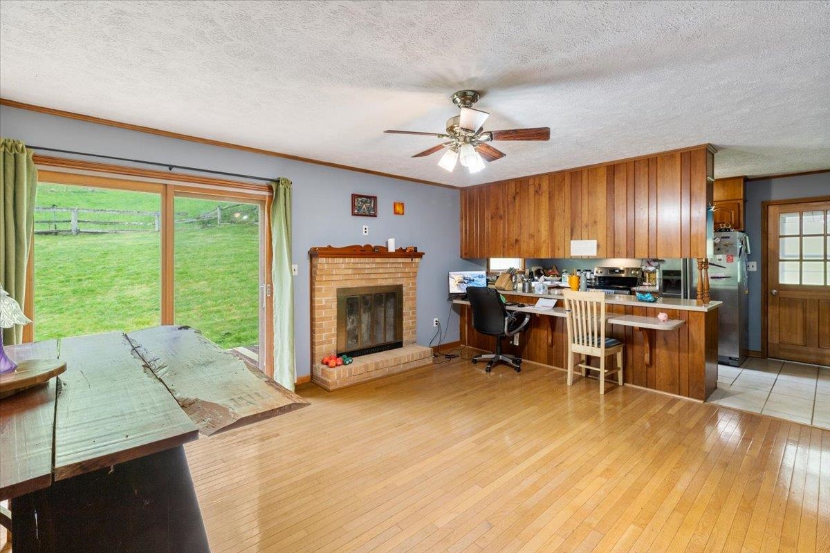5912 Baptist Hollow Road Hiwassee VA 24347