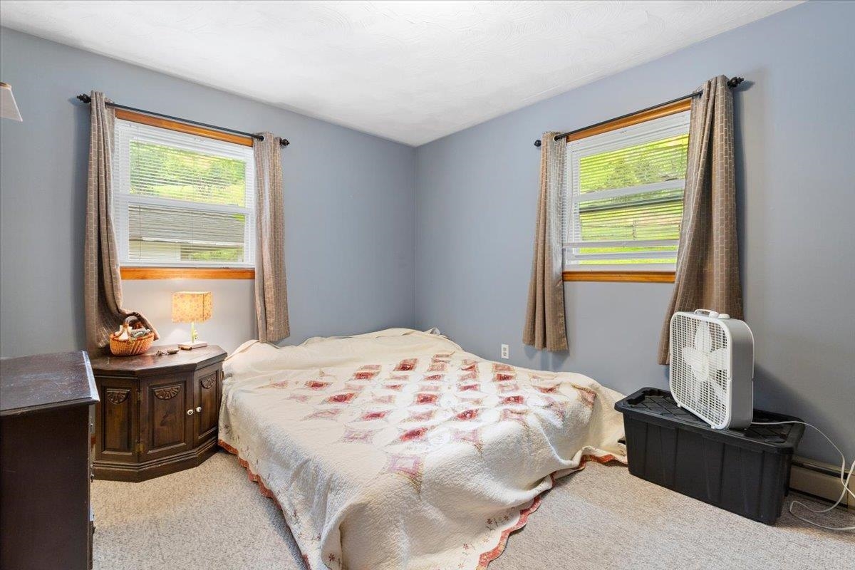 5912 Baptist Hollow Road Hiwassee VA 24347
