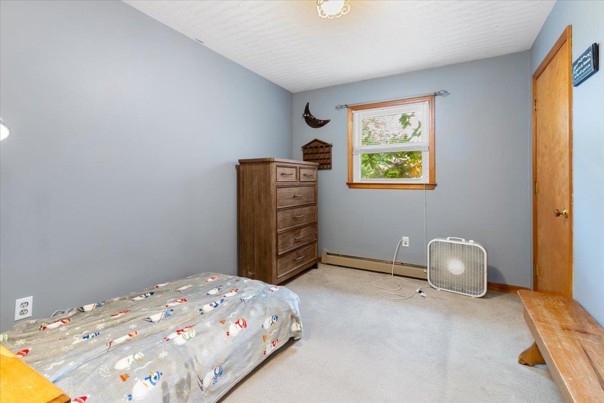 5912 Baptist Hollow Road Hiwassee VA 24347